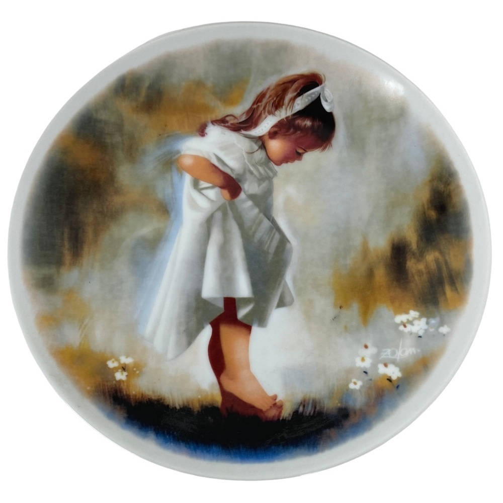 Vintage Decorative Plate “Sabina in the Grass” by Donald Zolan. Certified.